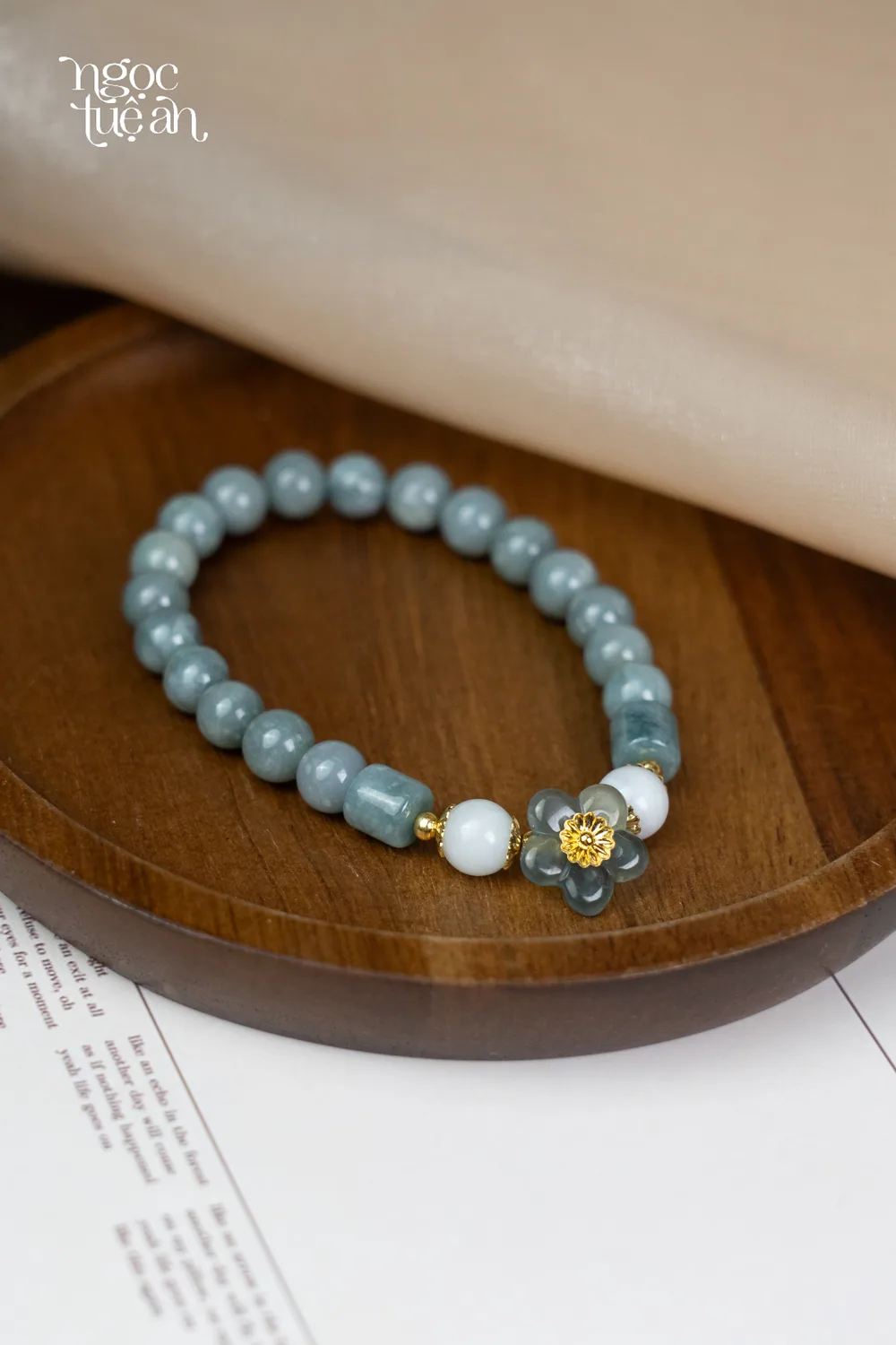 Vòng tay Ngọc Lam Type A charm hoa